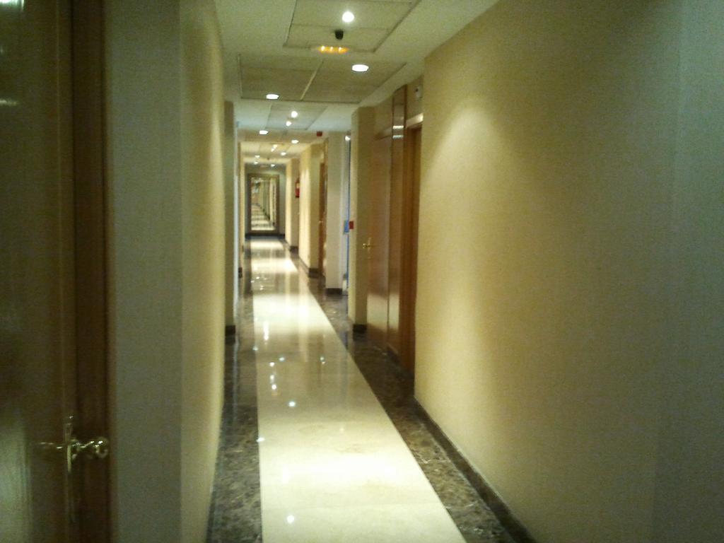 Hotel Ciudad De Fuenlabrada Dış mekan fotoğraf
